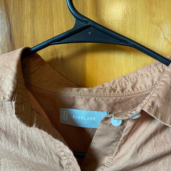 Everlane Tawny Brown Silky Cotton Button Down - Picture 8 of 8